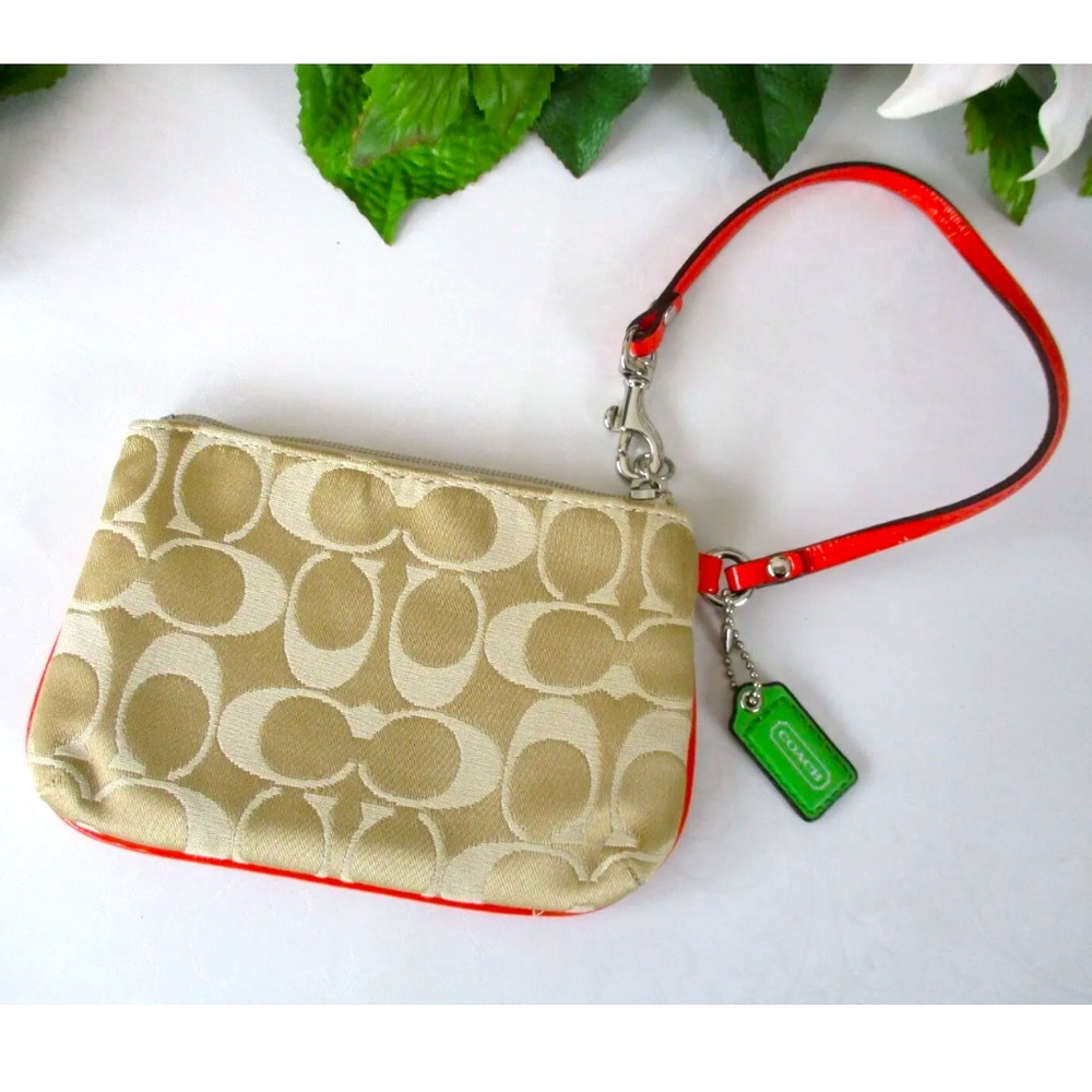 Coach Poppy khaki signature Sequin floral Print clutch wristlet bag, NWOT Rare - Picture 3 of 7
